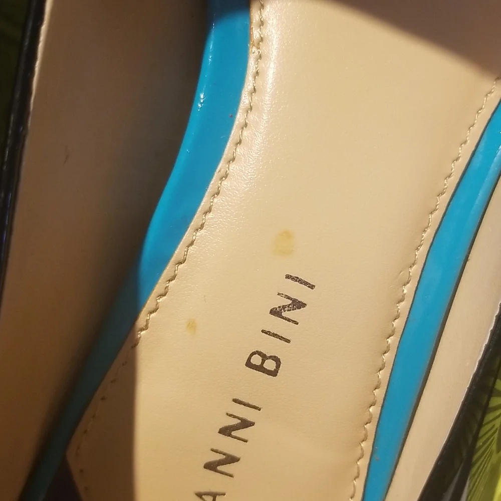 Gianni Bini Jamie009 Colorblock Platform Stiletto - Picture 9 of 9